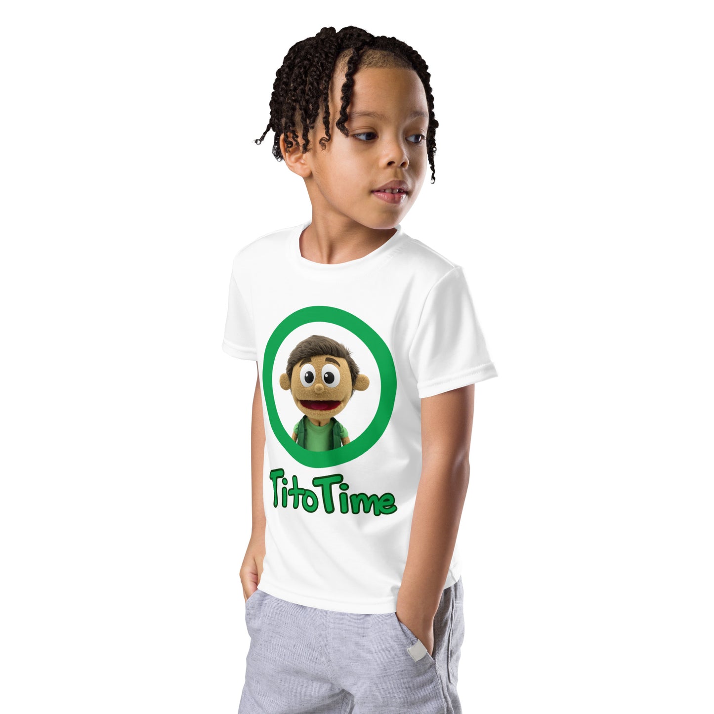 Camiseta de cuello redondo para niños.